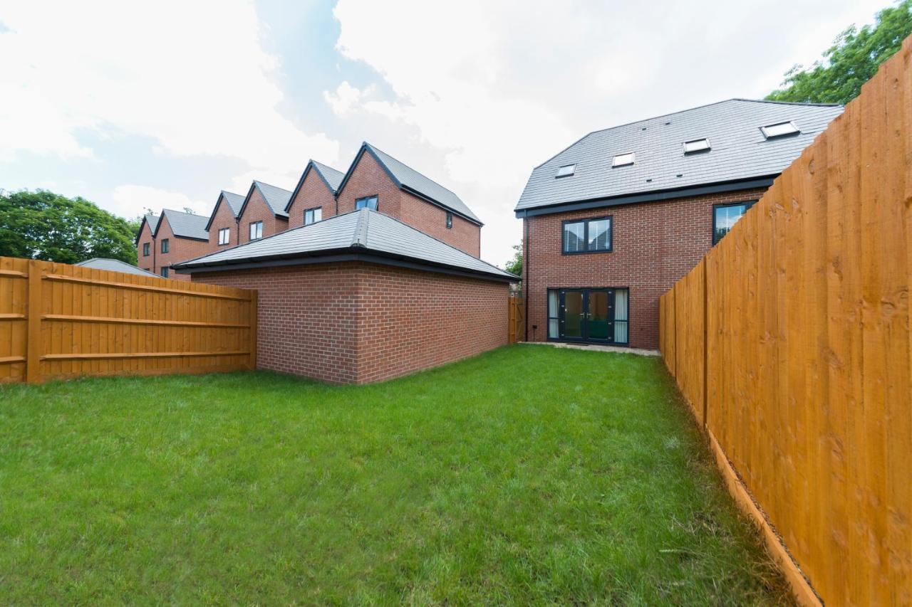 Greenfield Modern 3Br Home - Southcote Lane , Reading Buitenkant foto