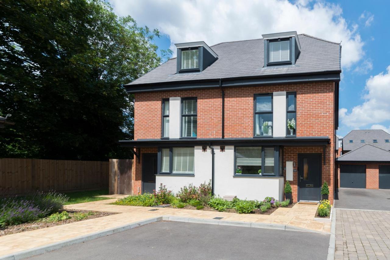 Greenfield Modern 3Br Home - Southcote Lane , Reading Buitenkant foto