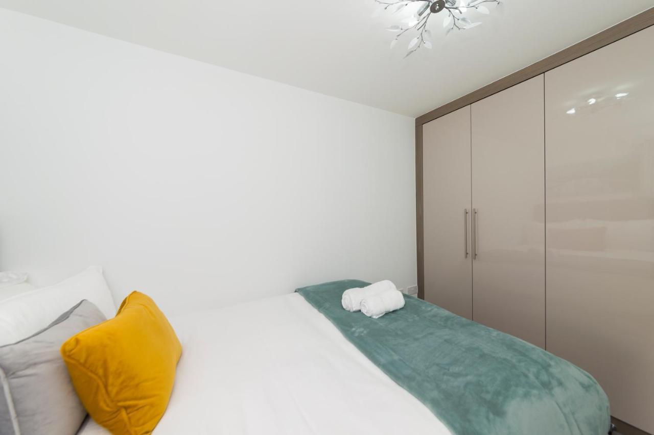 Greenfield Modern 3Br Home - Southcote Lane , Reading Buitenkant foto