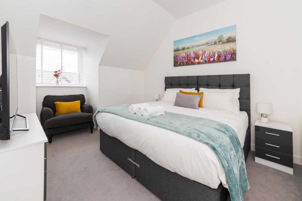 Greenfield Modern 3Br Home - Southcote Lane , Reading Buitenkant foto